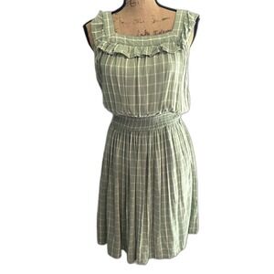 Maurices Sage Green Sundress Windowpane Check Plaid‎ Smocked Waist Size Small